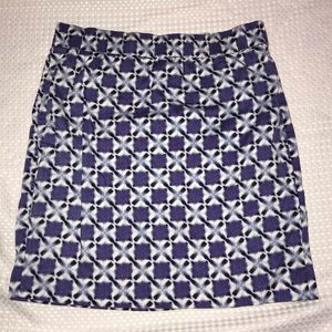 Medium skirt with pockets
